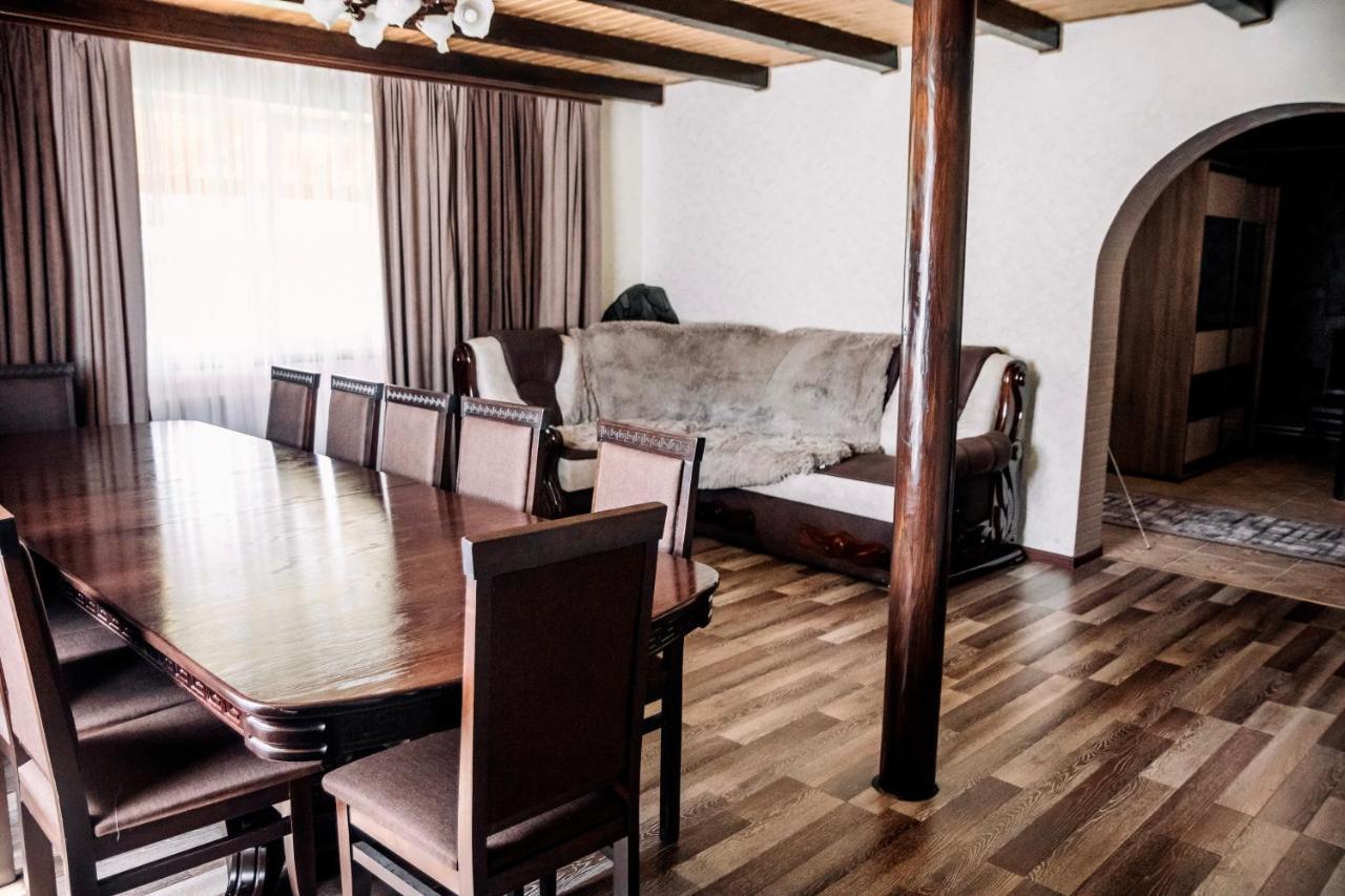 Villa Стежка В Гори Werchowyna Exterior foto