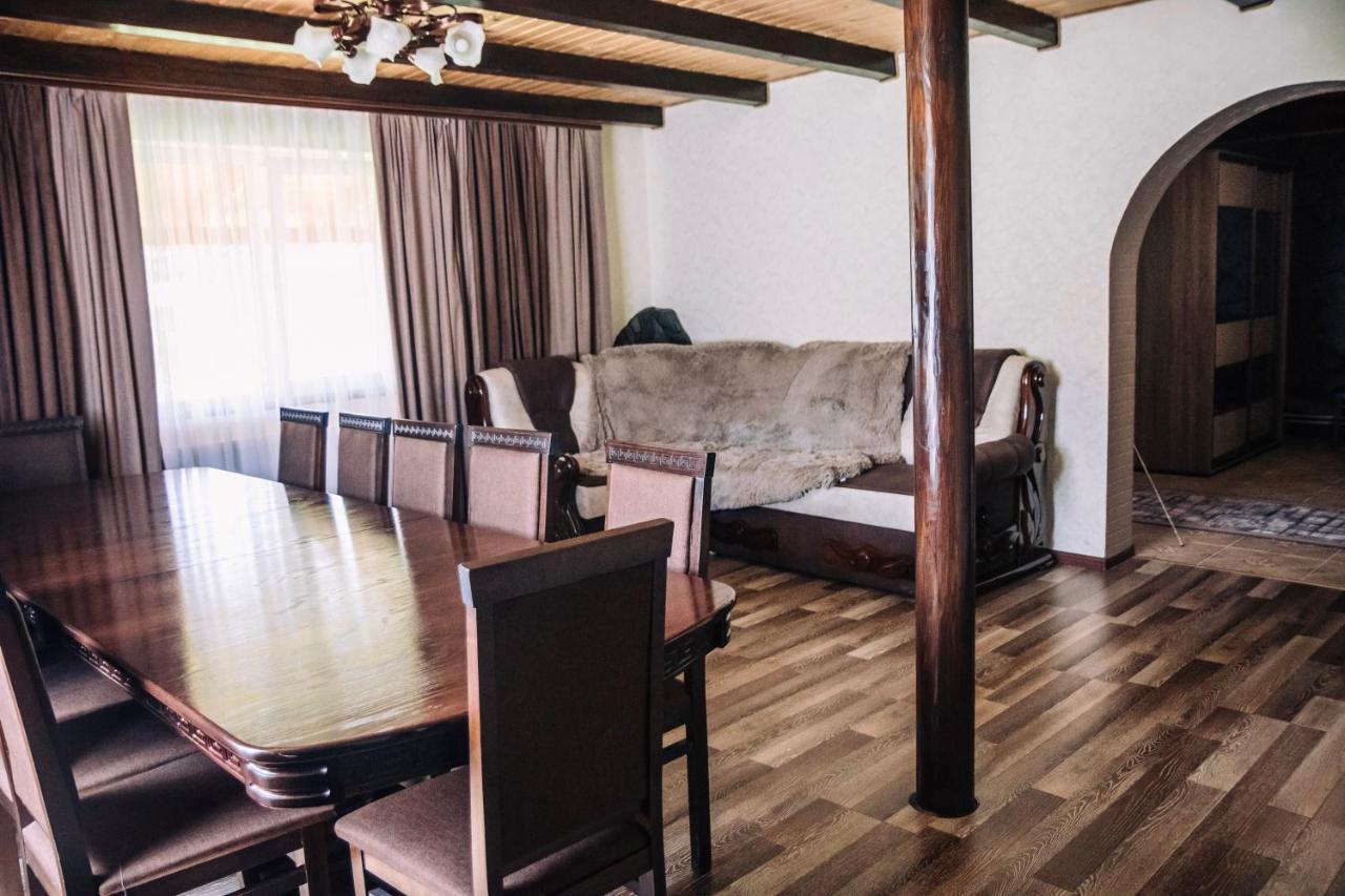 Villa Стежка В Гори Werchowyna Exterior foto